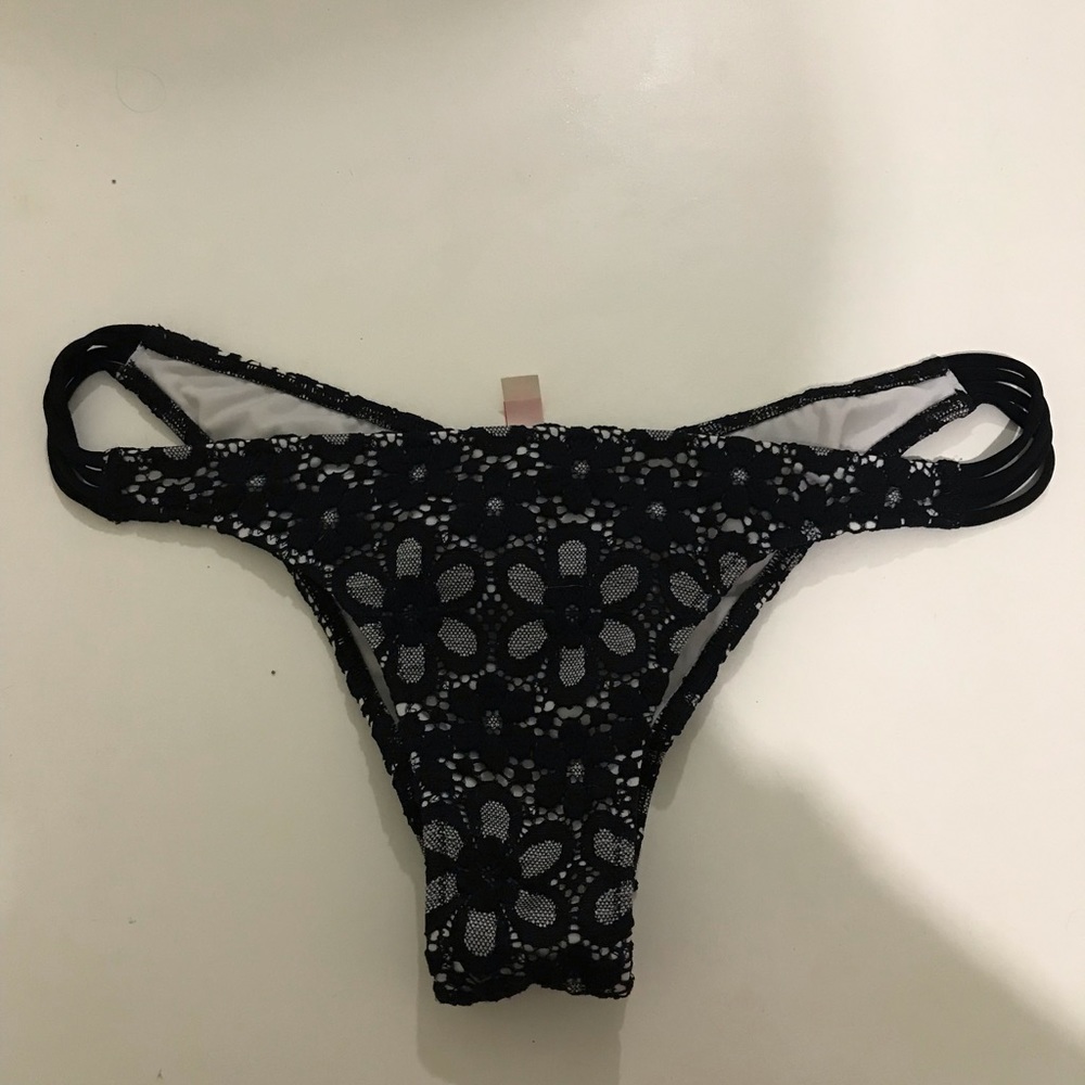 VS bikini bottoms